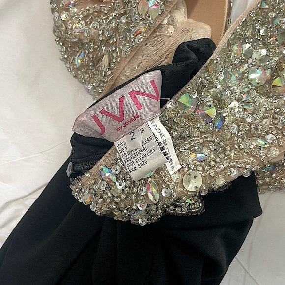 JVN by Jovani, Size 2, Black, Beaded Bodice Full Length Formal/Prom Dress - Picture 7 of 8